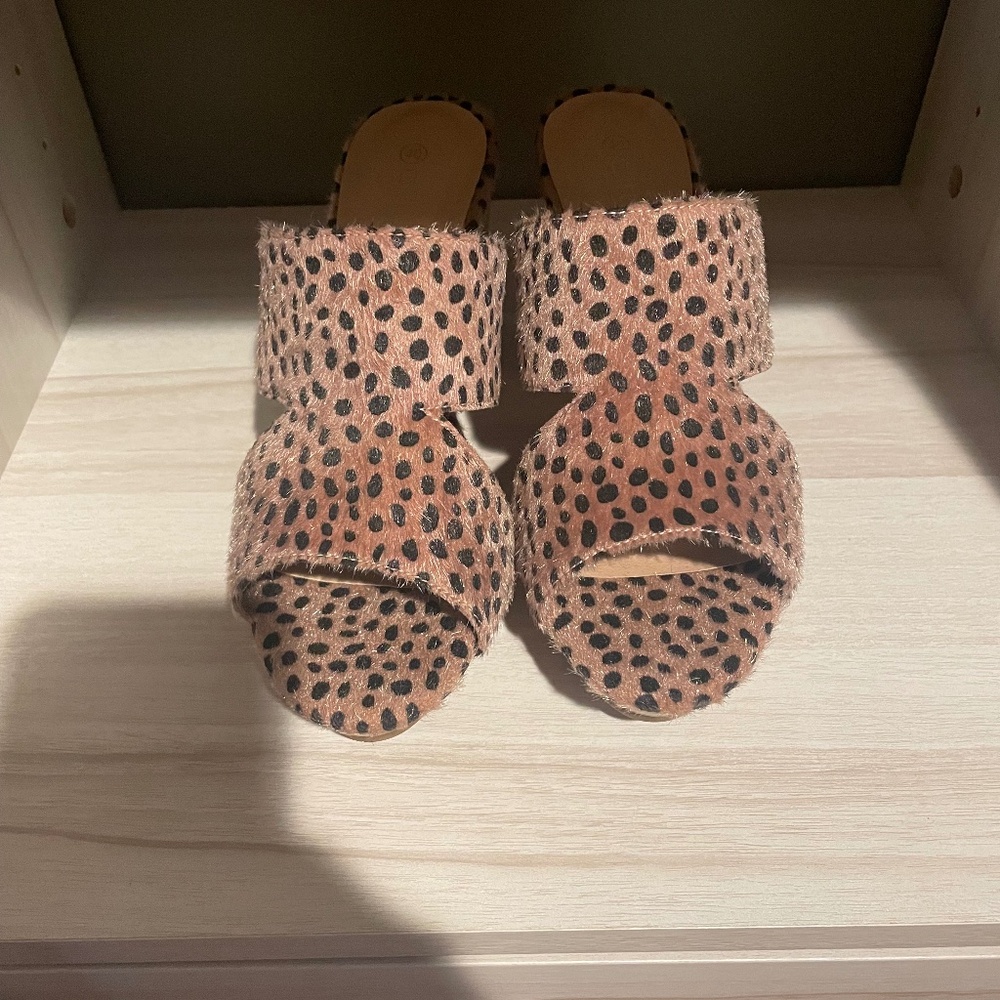 Leopard chunky slide